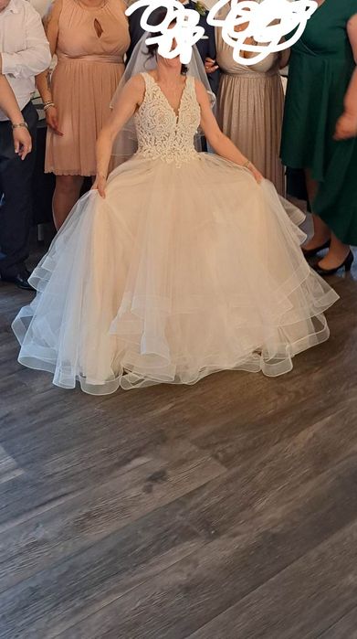 Suknia ślubna roz. M 170cm + 3 cm.