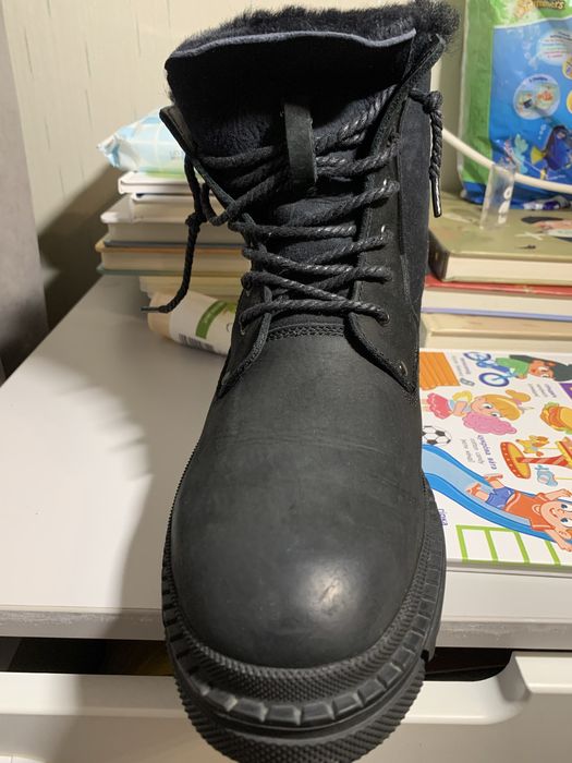 Продам Ботинки Carlo Pazolini