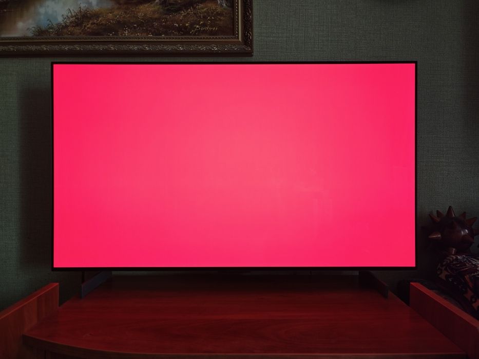 LG OLED42C48LA практически новый