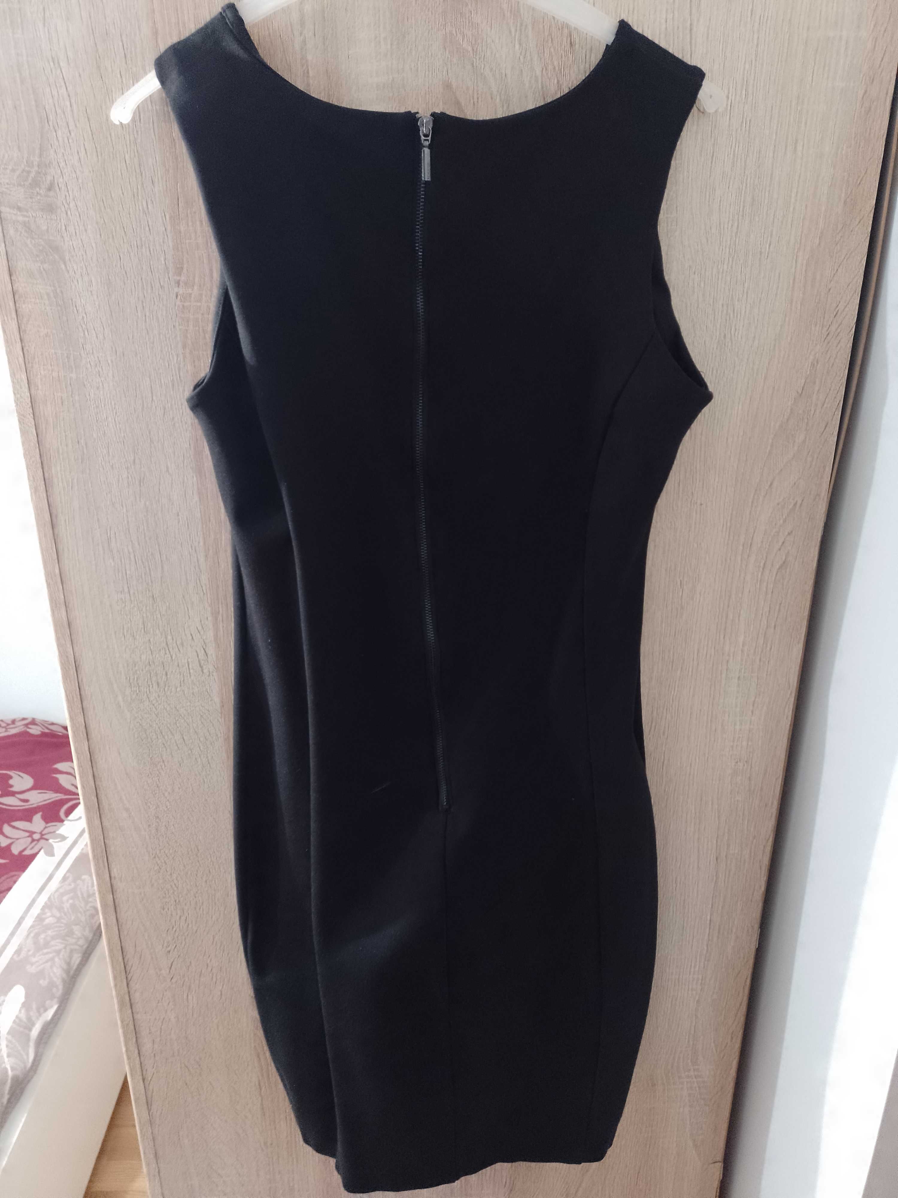 Sukienka mała czarna - rozmiar M