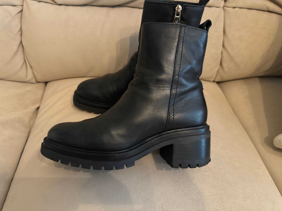 Черевики жіночі шкіряні KAZAR