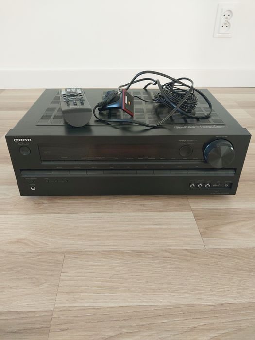 Amplituner AV Onkyo HT-R558 5.1 HDMI 1.4 3D