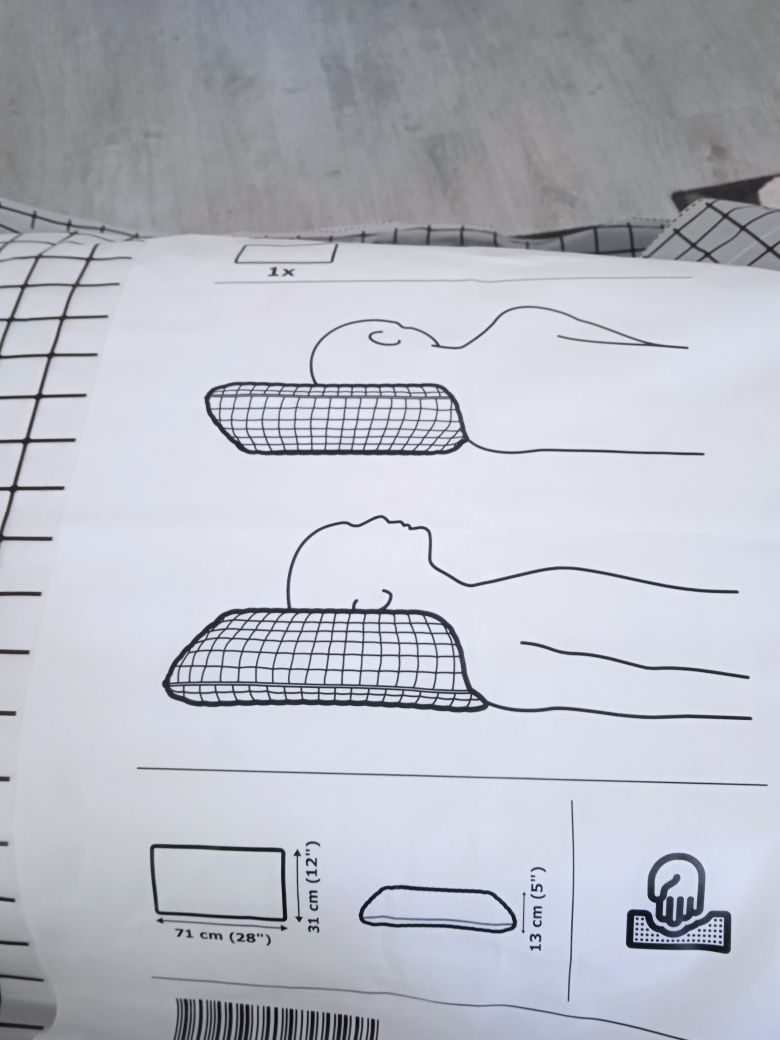 Nowa poduszka ortopedyczna Ikea .