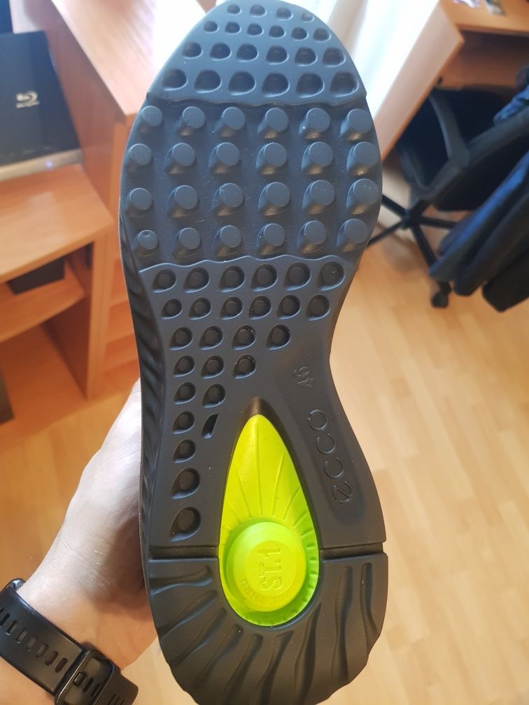 Męskie buty Ecco Hybrid