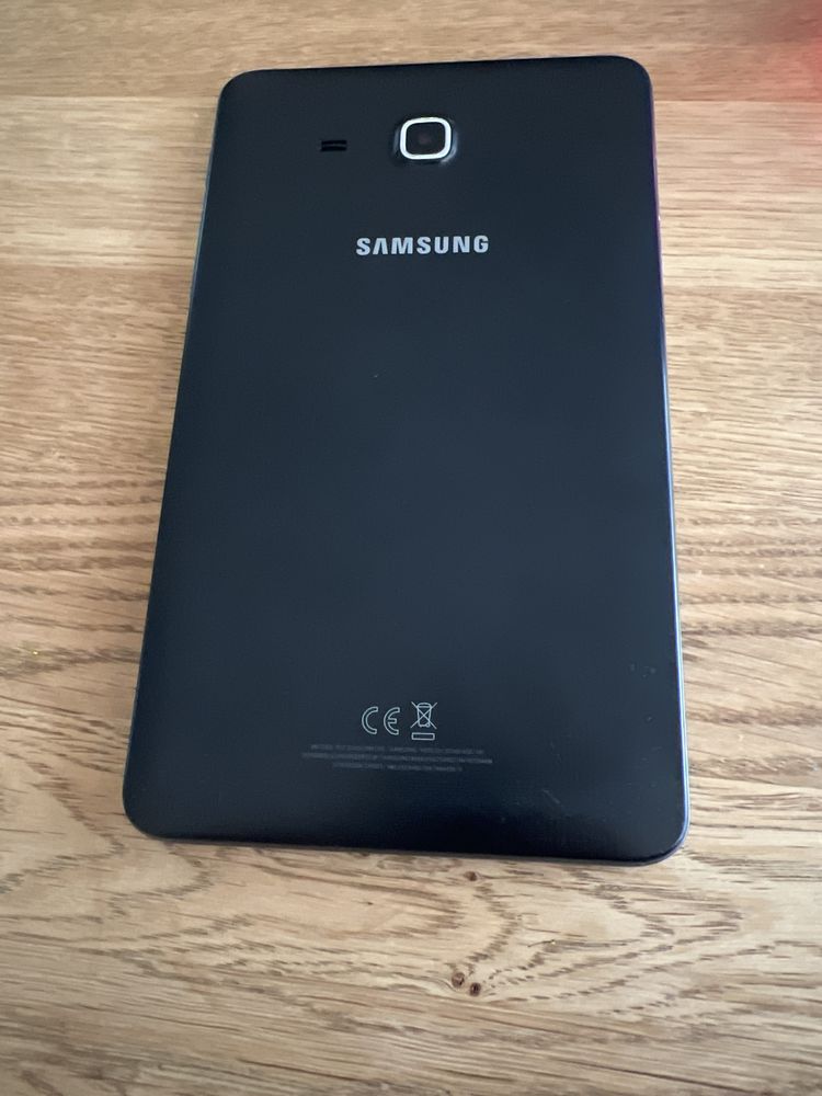 Samsung Galaxy Tab A SM-T285 stan bardzo dobry