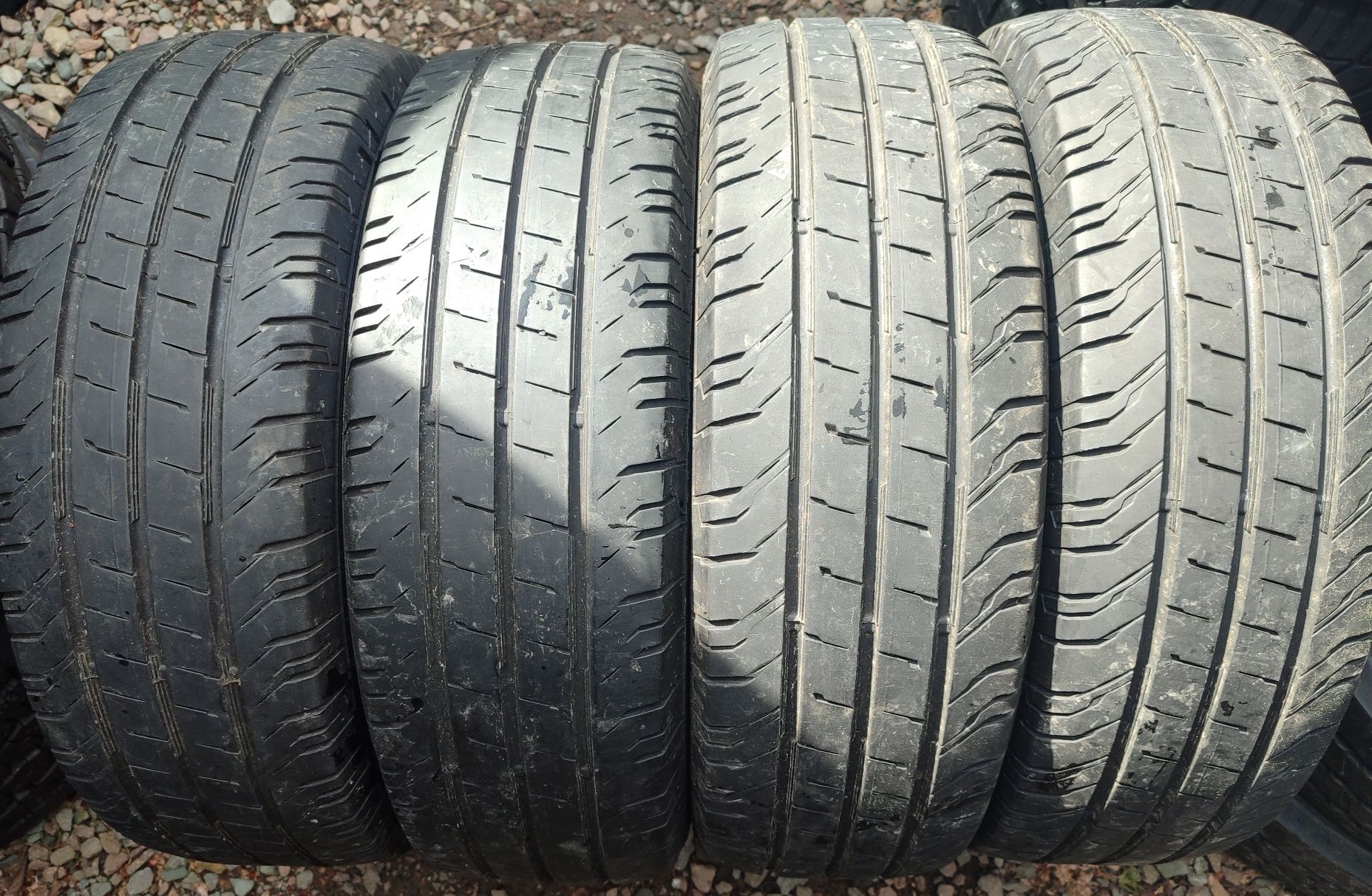 Opony Continental ContiVan Contact200 205/65 R16C 205/65-16