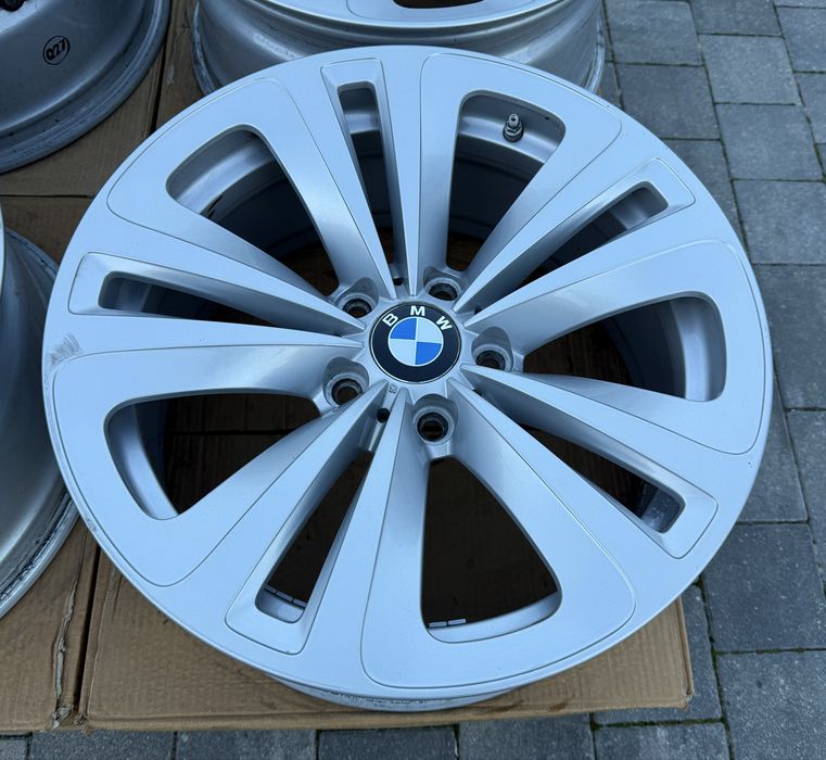Oryginalne felgi Bmw 18’ F10 F11 F12 X1 X3 X4 F30 E60 5x120 et30 8J