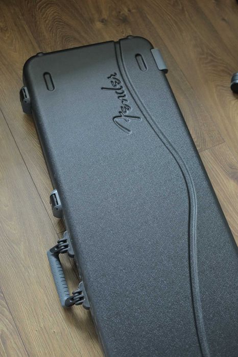 Fender American Ultra Stratocaster MN COB