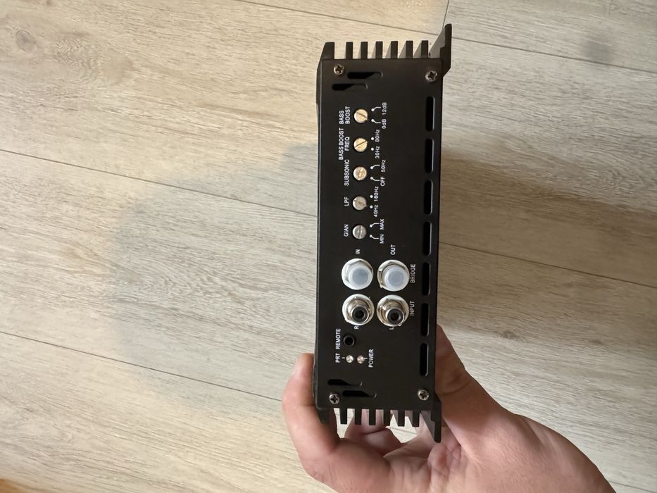 Усілок для сабуфера