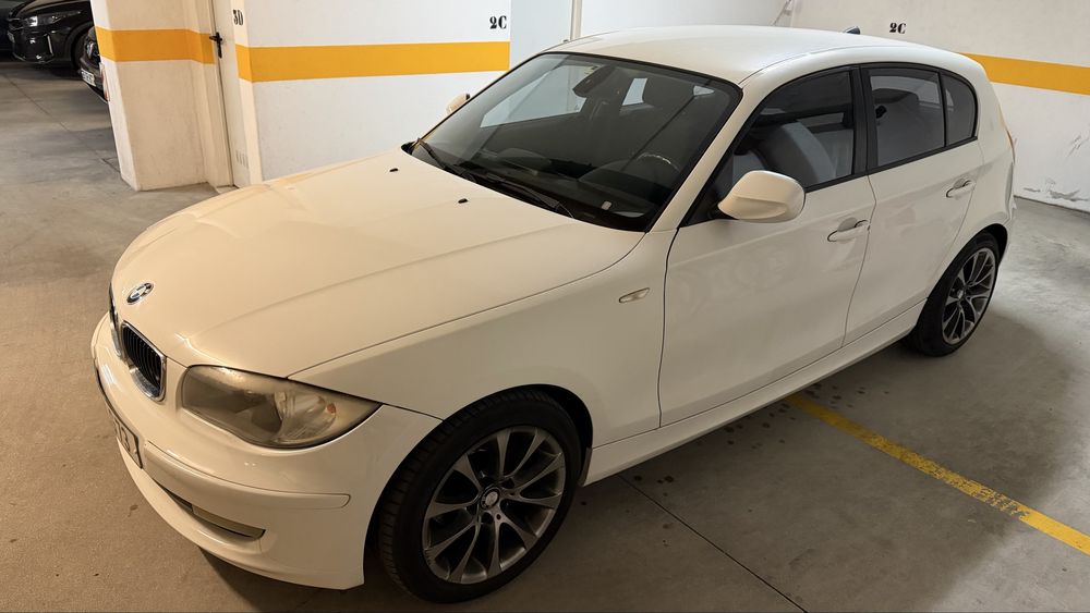 BMW 118d - Impecável