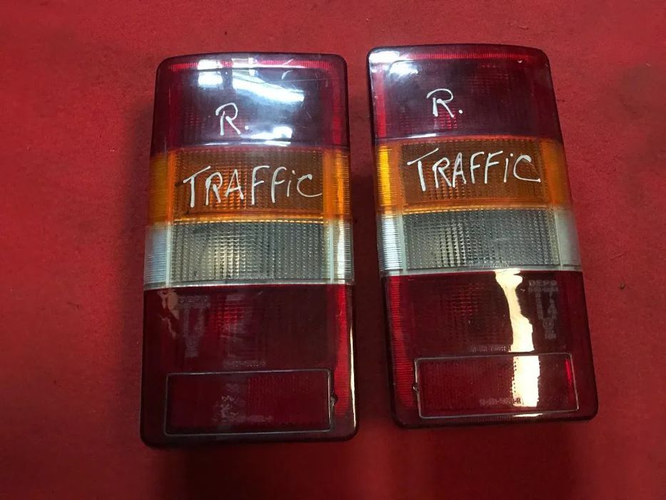 FAROLIM TRASEIRO RENAULT TRAFIC