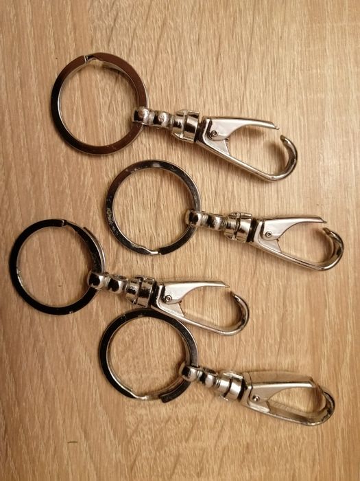 Metalowe breloki, 4 sztuki