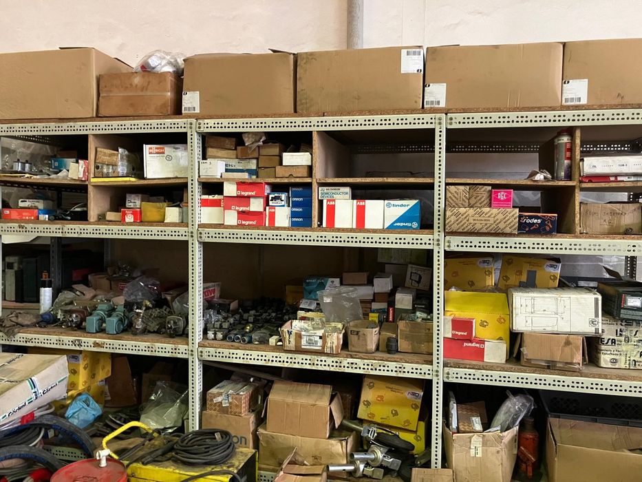 Vendo lote diverso de material electrónico