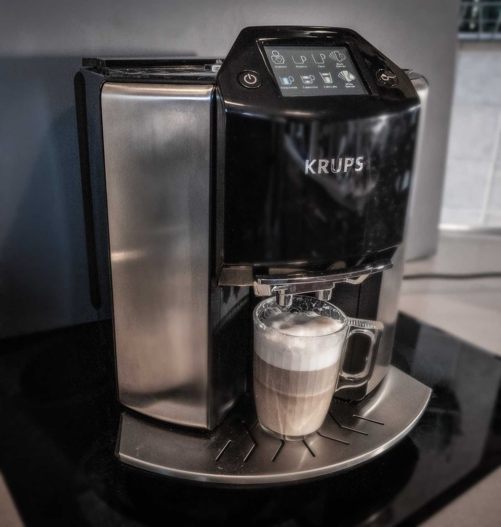Ekspres ciśnieniowy do kawy KRUPS EA907D BARISTA, cappuccino, espresso