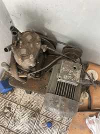 Электродвигатель 220/380В и компрессор Зил
