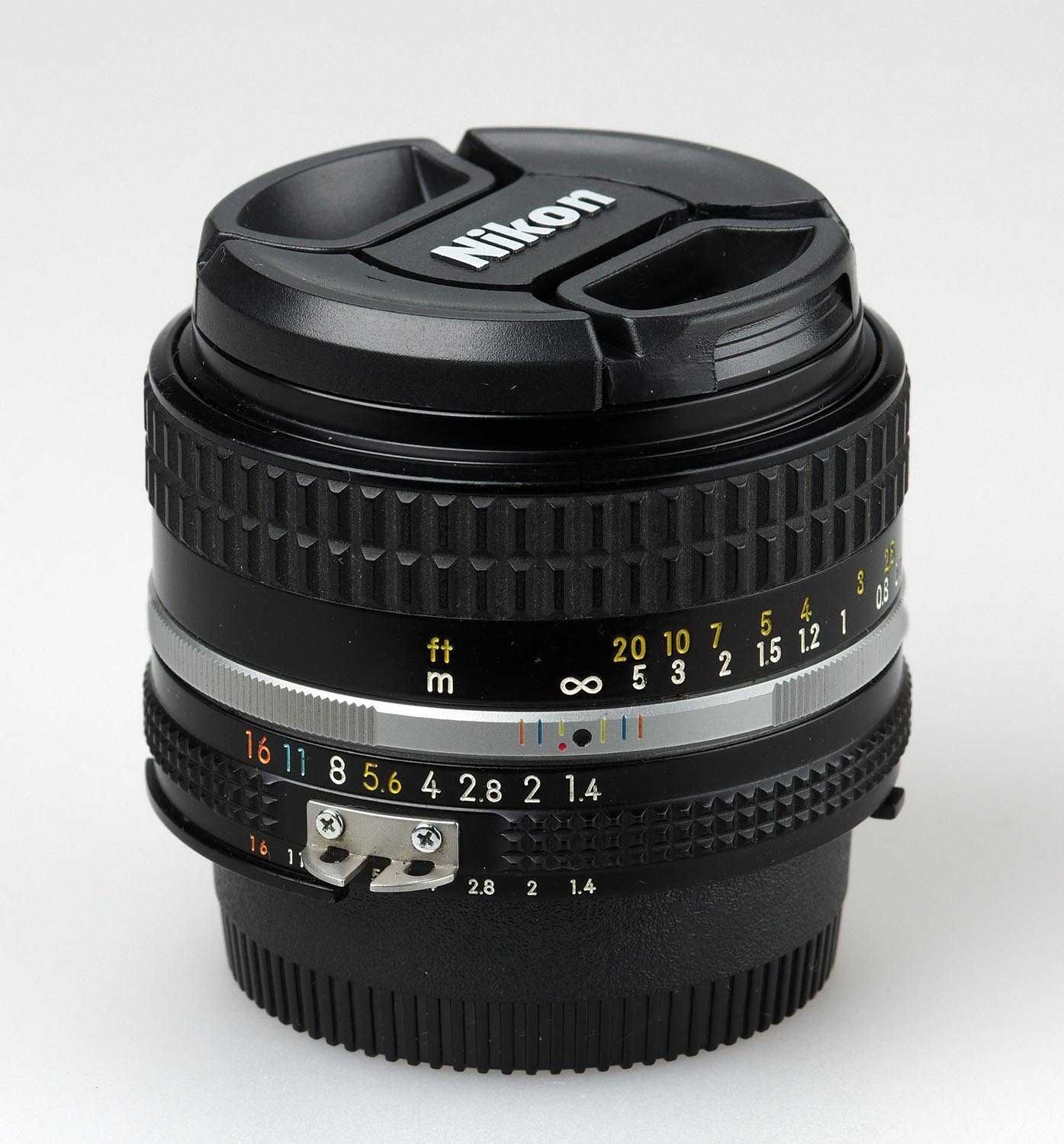 Nikkor 50/1,4 Ai-s світлосильна мануальна п'ятидесятка останньої версі