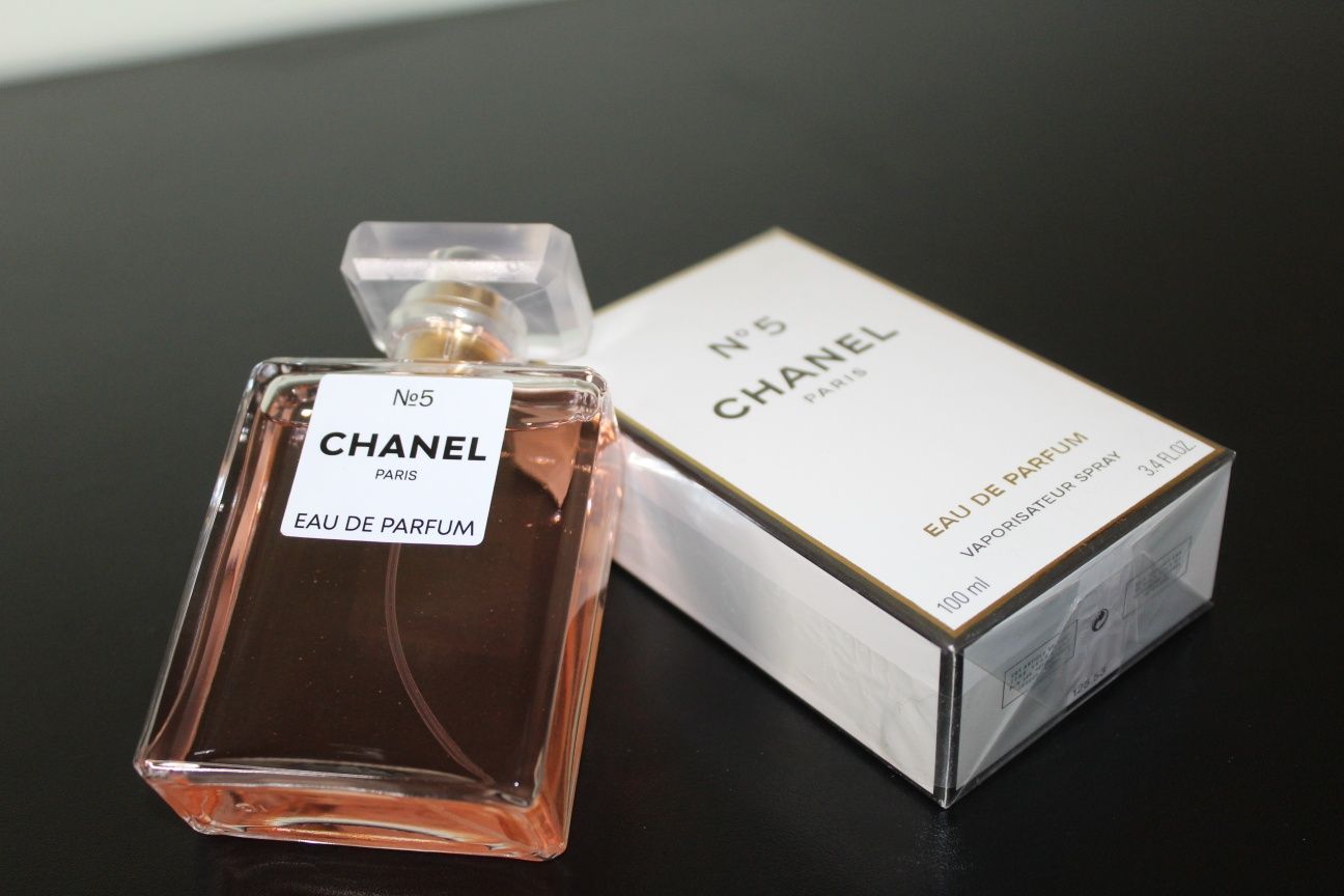 Chanel N5. Парфумована вода для жінок Chanel № 5 100 мл.