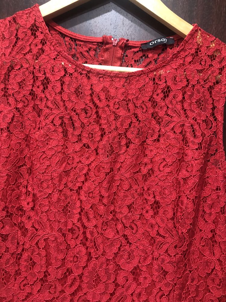 Koronkowa, czerwona sukienka orsay 40