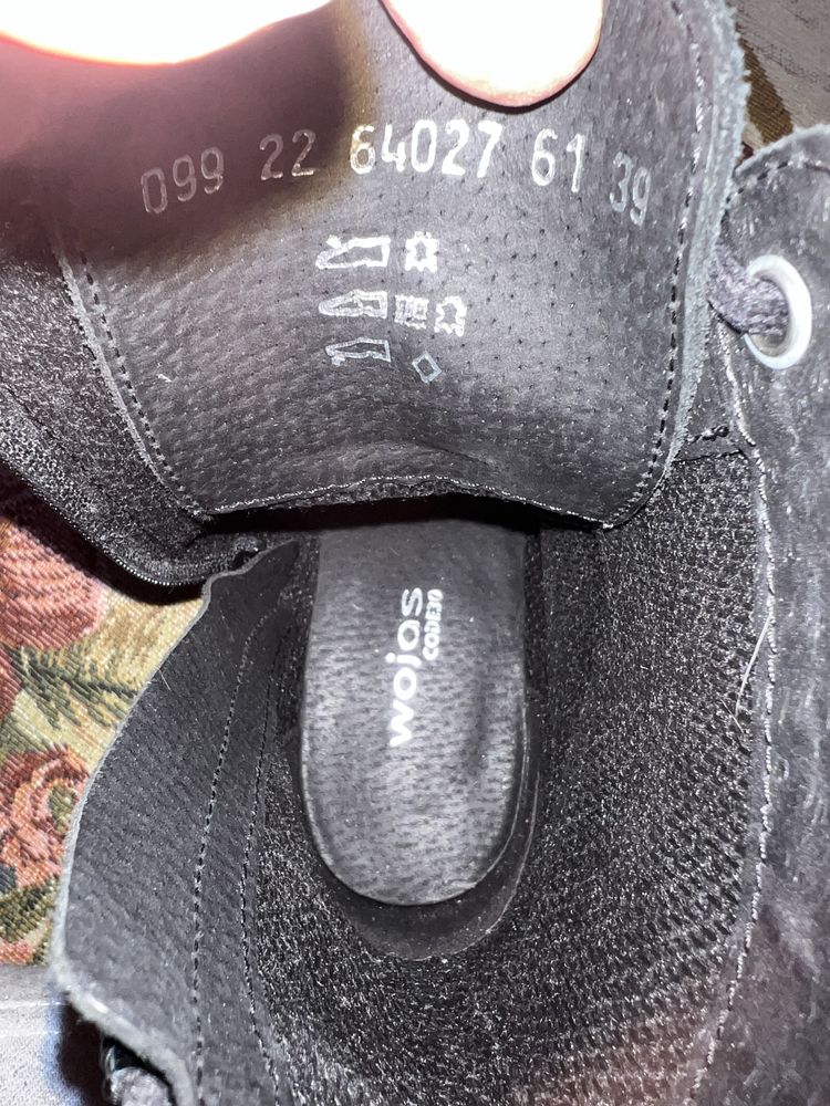 Buty damskue Wojas 39