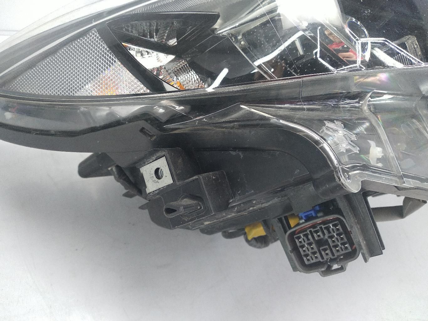 LAMPA PRAWA PRZOD FULL LED MAZDA 6 GJ KOITO 100-65041