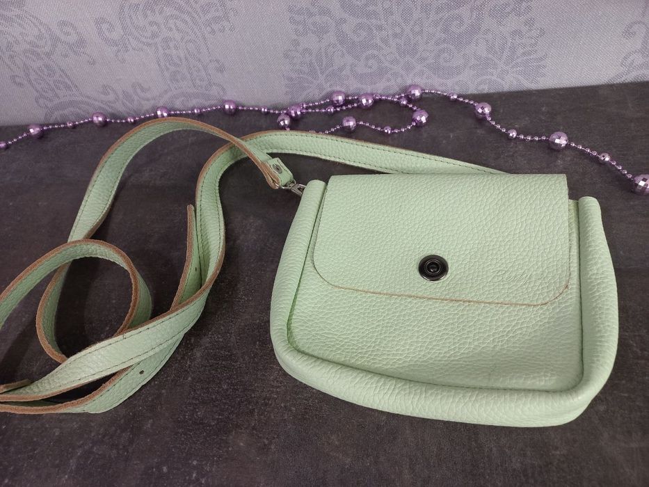 Шкіряна сумочка через плече