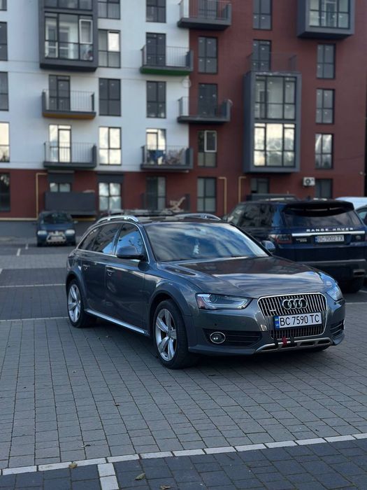Audi A4 B8 ALLROAD 2012