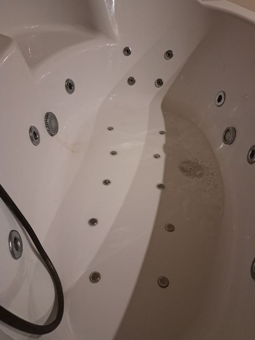 Wanna narożna Cersanit z hydromasazem