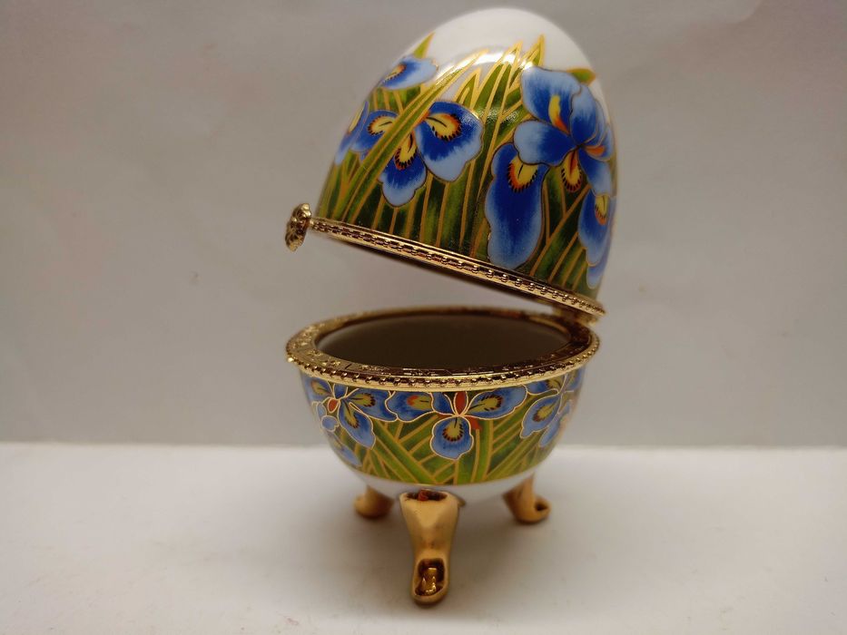 Idealny prezent szkatułka porcelana złocona 1