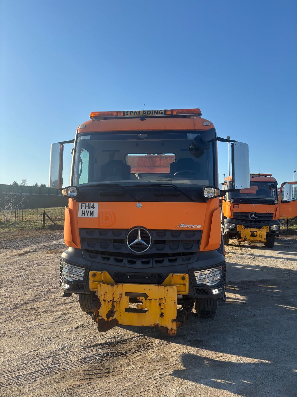 Mercedes-Benz AROCS 1824 4X4 Piaskarka Solarka econ pług  Piaskarka Solarka Mercedes Arocs 1824 4x4 euro 6 pług schmidt