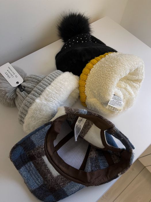 Шапка зимова . Кепка . Нові