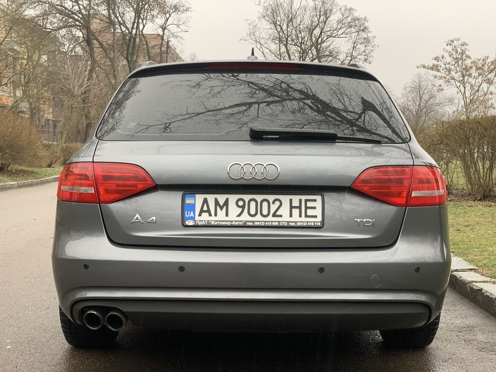 Audi A4 2015 2л. дизель
