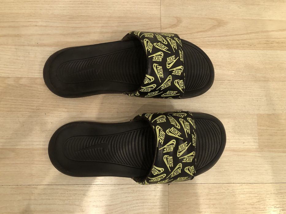 Мужские шлепанцы Nike