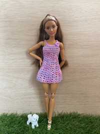 Szydełkowa sukienka dla lalki Barbie petite