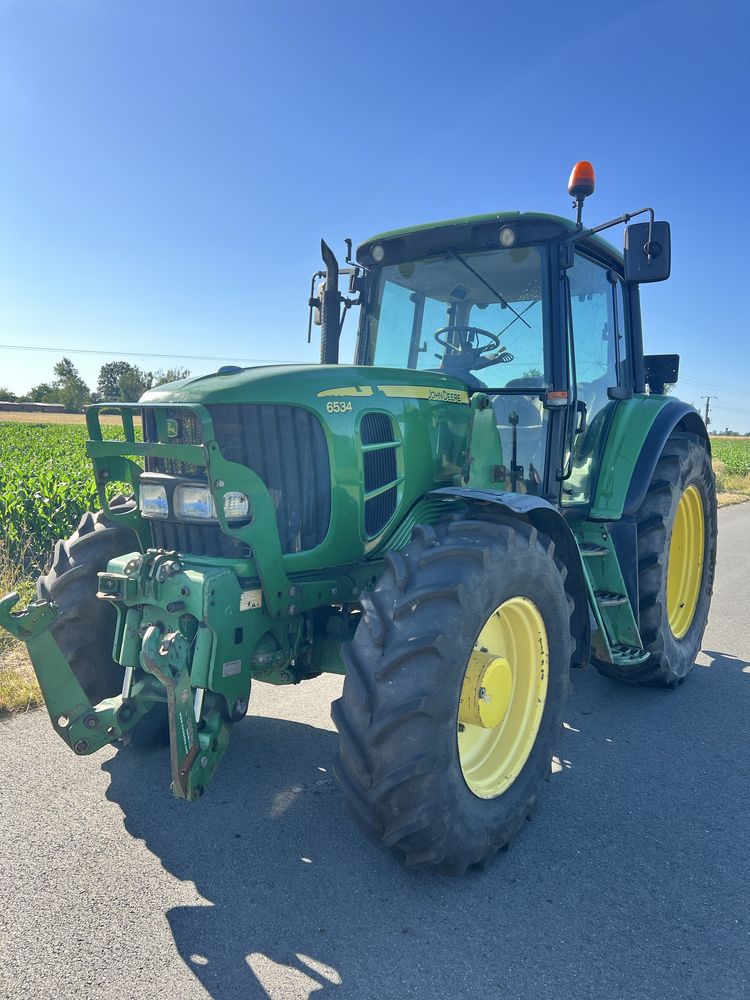 John Deere 6534 – 2010r – 4-cylindrowy w ramie 6 – 11200 mth – 130 KM