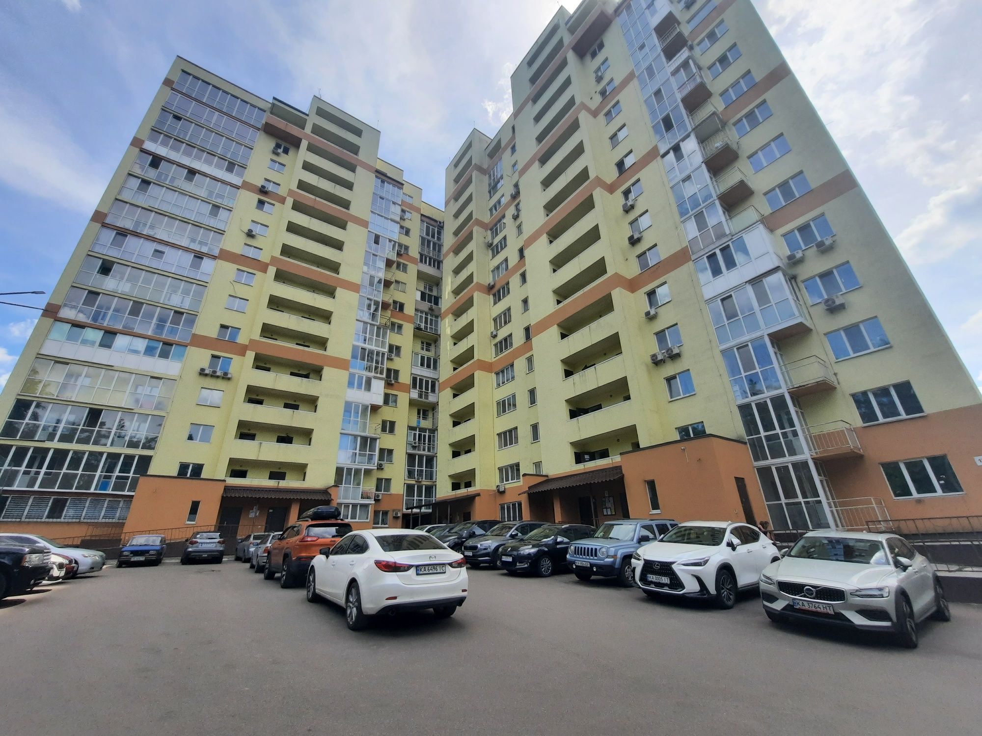 Продаж стильної видової квартири в Конча-Заспі  117,5 м² 14 поверх