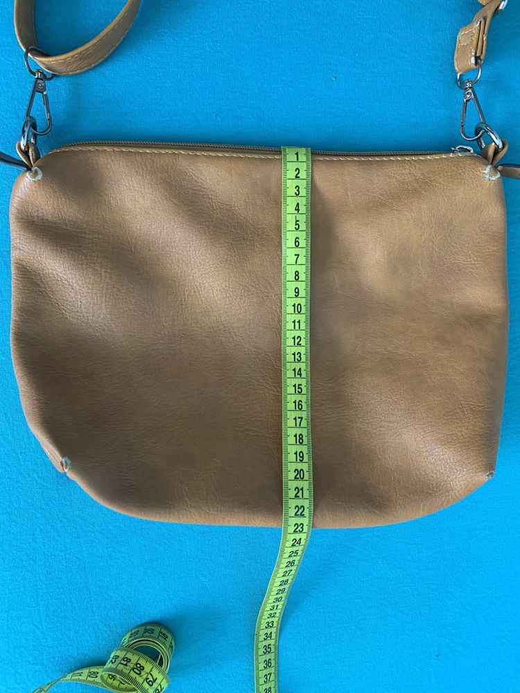 Torebka damska brązowa o wymiarach 22cmx30cmx8cm Torba ruda