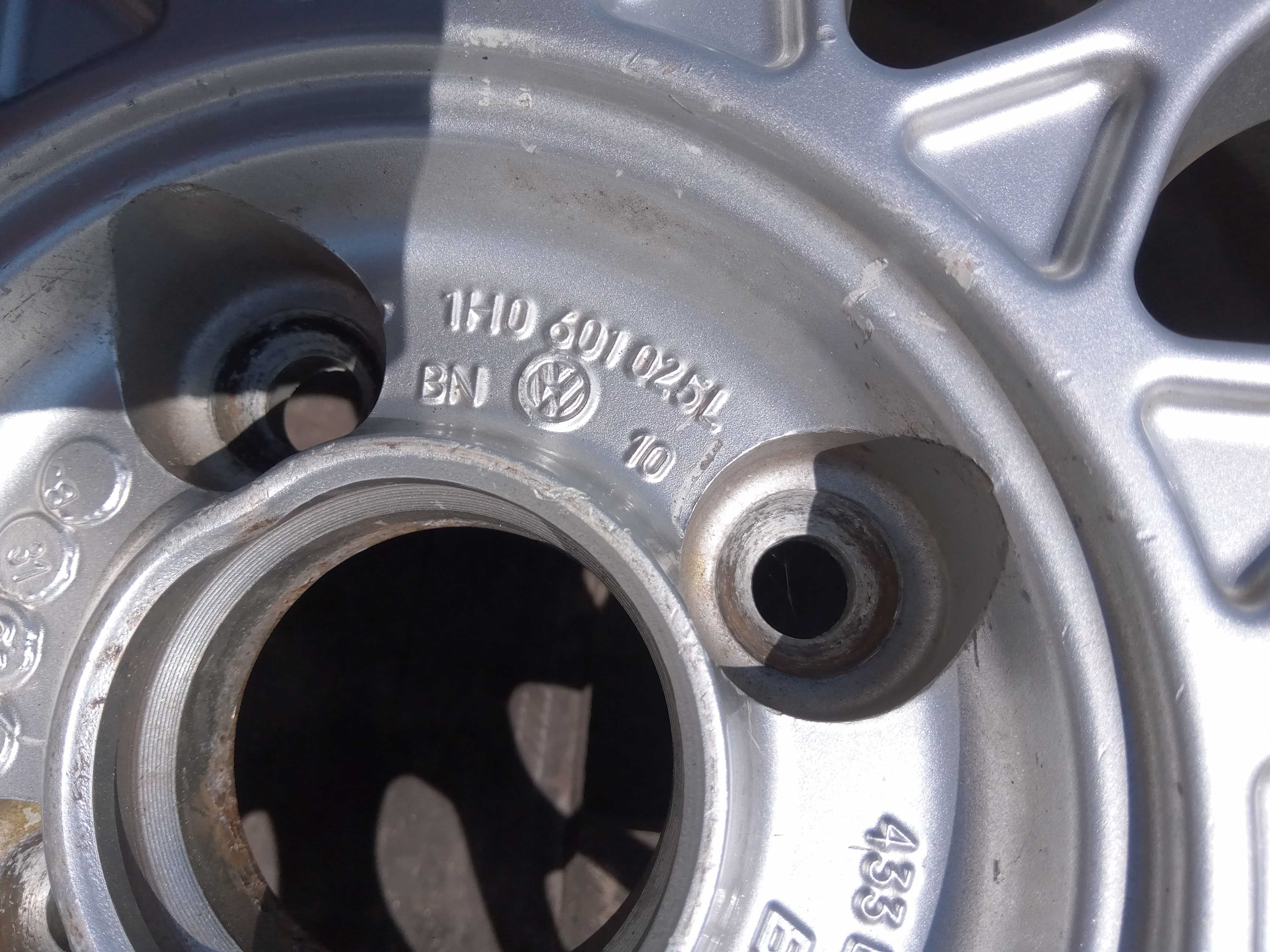 Pojedyncza Felga Aluminiowa BBS VW Golf Corrado 6jx15 ET45 4x100