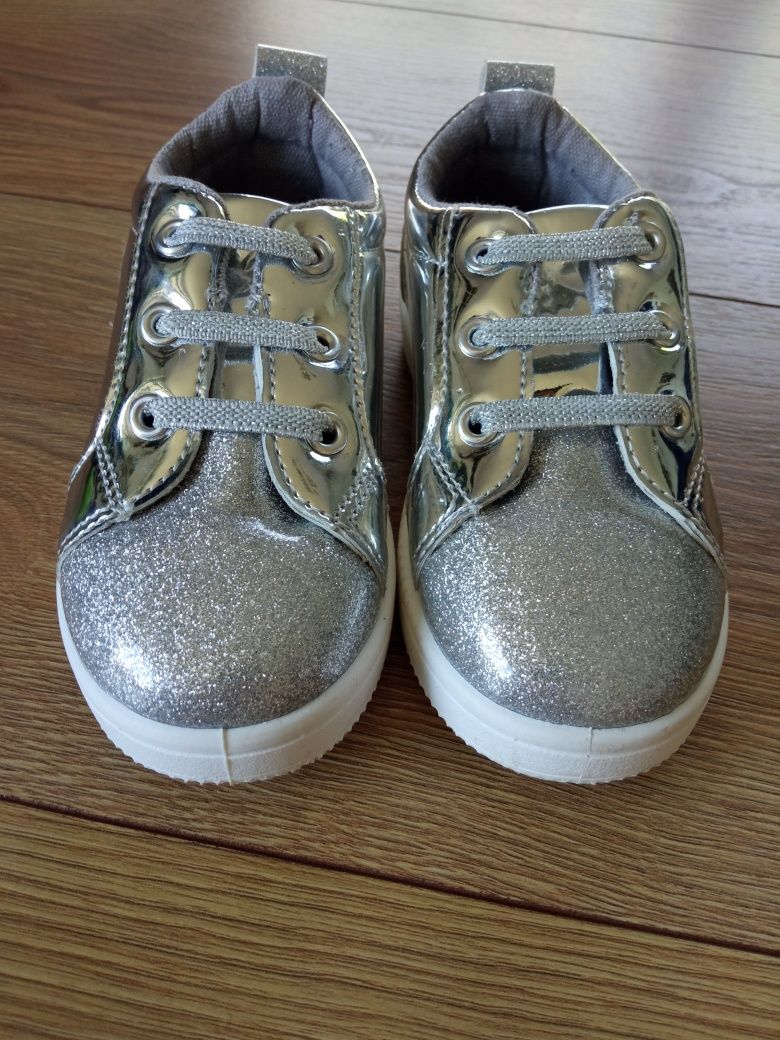 Nowe sneakersy r. 24 buciki dla dziewczynki srebrne brokatowe sneakers