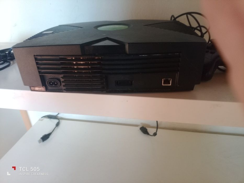 Vendo Xbox 360 com comandos