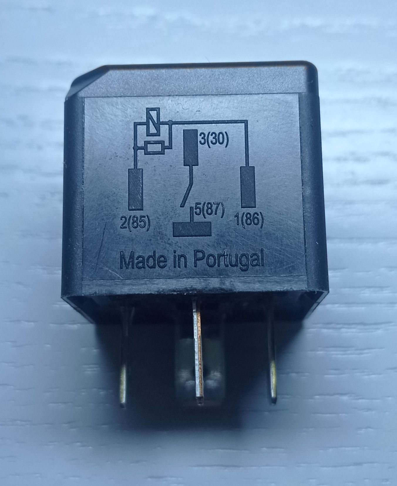 Реле   BU5T14B192AA
