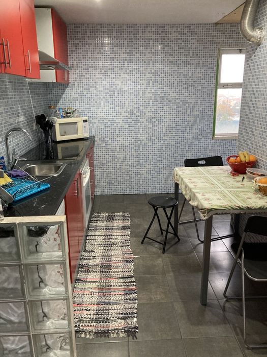 Quarto de casal perto Arrábida Shopping