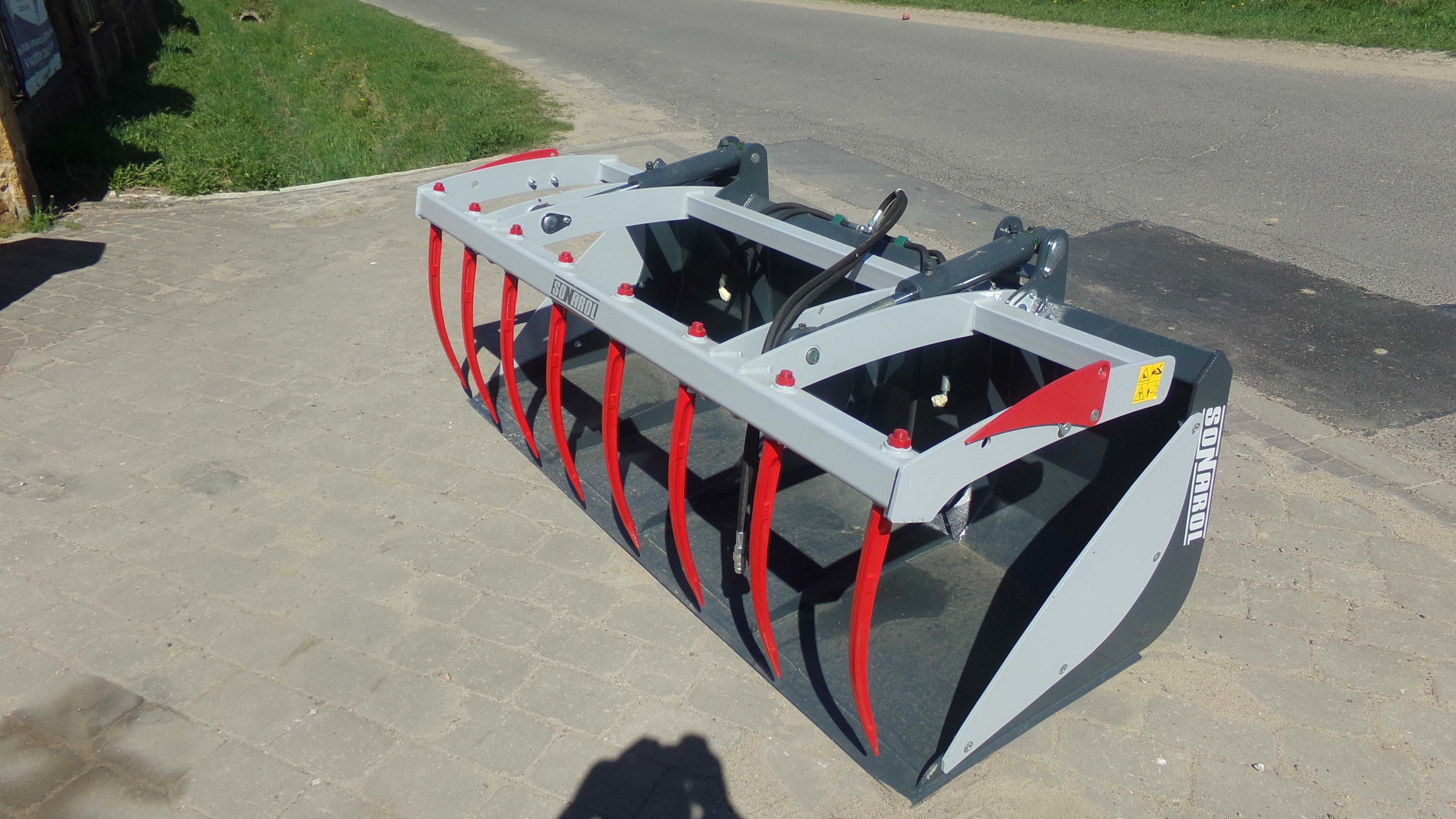 Chwytak Łycha krokodyl osprzęt Sonarol do ładowaczy czołowych !