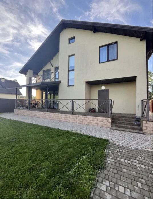 Сдам комфортный двухэтажный дом 4 комнаты Обуховка