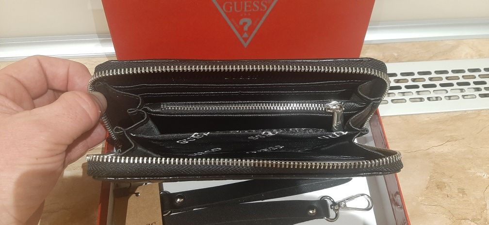Portfel guess nowy