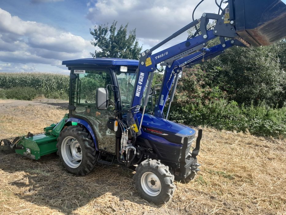 Ciągnik Farmtrac 30