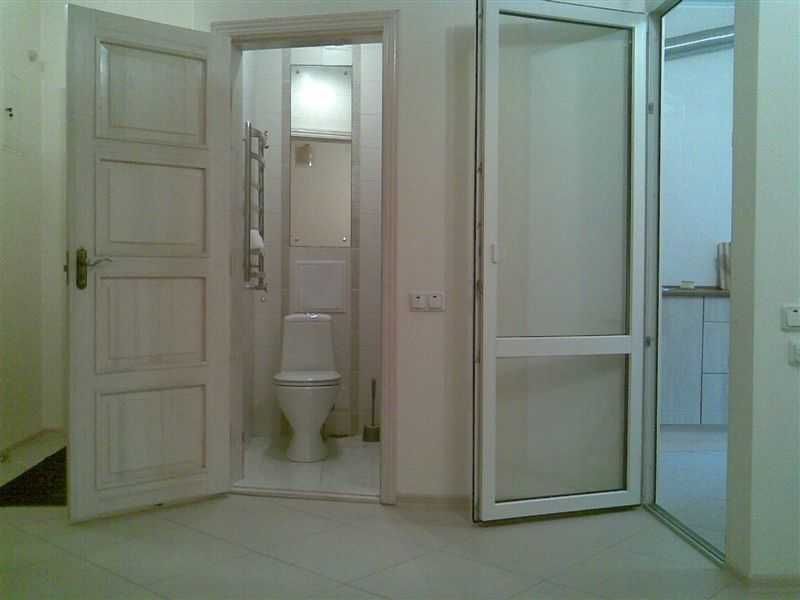 Продам квартиру на КПІ, 1й поверх, метро - 3мин.пішки