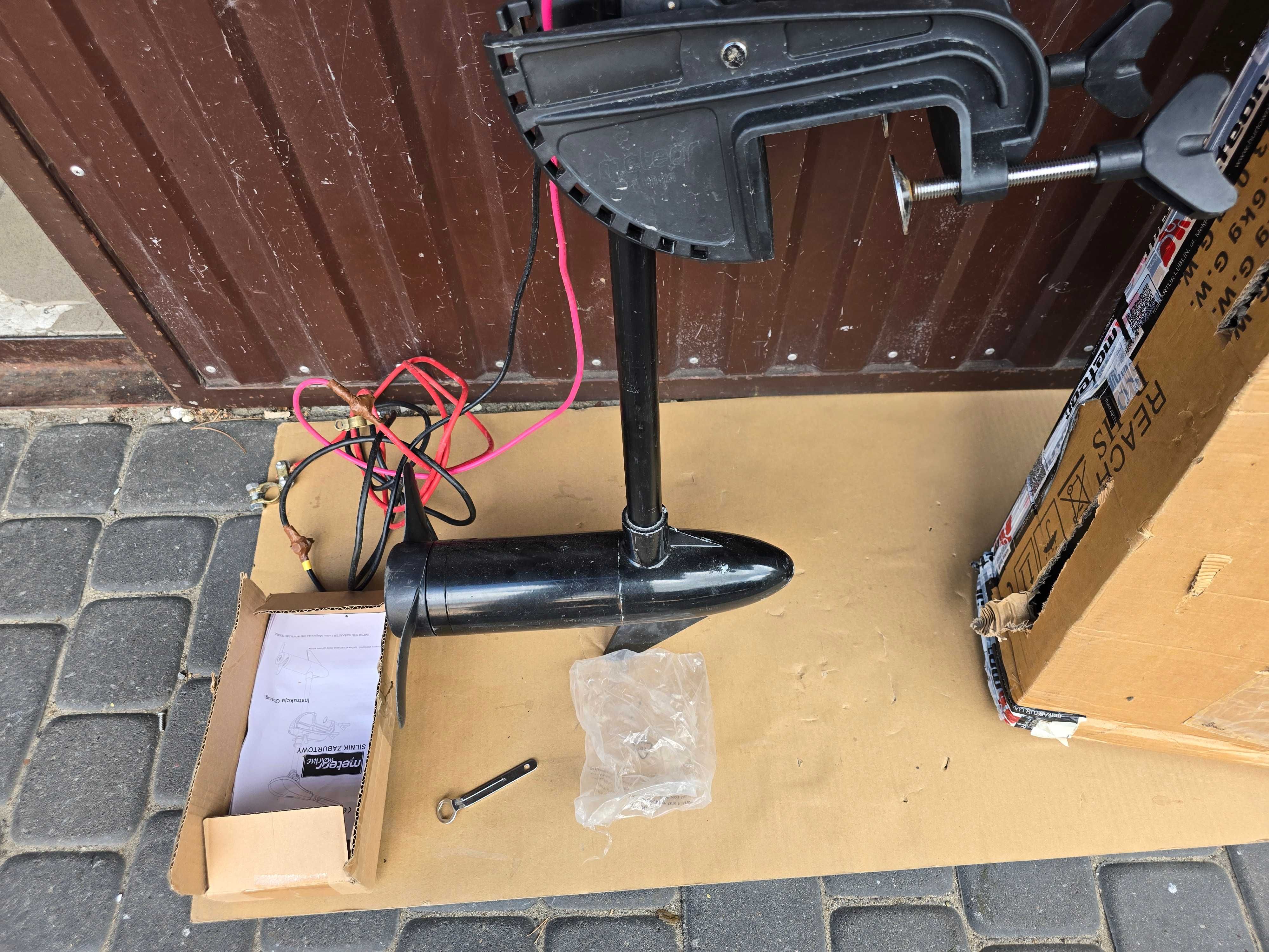 Silnik pontonu łodzi Meteor Marine 36 LBS