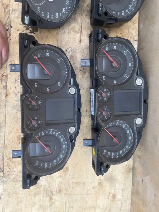 Панель приборів приборка VW Passat B6 B7 golf 5 Caddy Touran Jetta