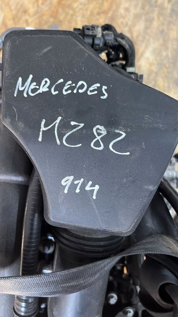 Motor Mercedes  (M282) 914