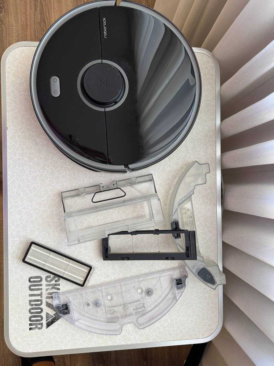 Робот пилососм Roborock S5max